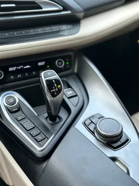 BMW i8 2016