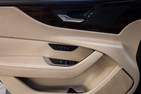 Jaguar XE 2020