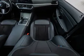 BMW 3 Series 320 2021