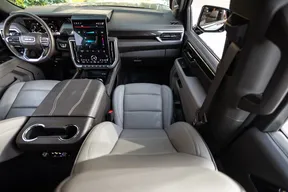 GMC Yukon 2025
