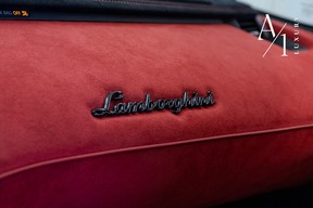 Lamborghini Aventador 2021