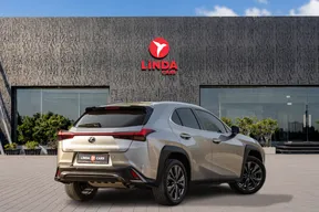 Lexus UX 200 2022