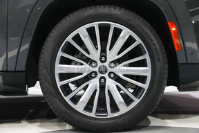 Jeep Grand Wagoneer 2023