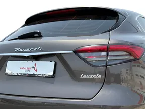 Maserati Levante Hybrid 2022