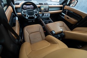 Land Rover Defender 110 2024