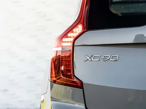 Volvo XC90 B6 2024
