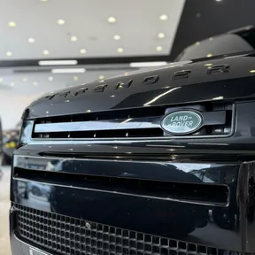 Land Rover Defender 110 2023