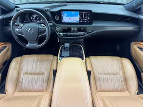 Lexus LS 500 2024