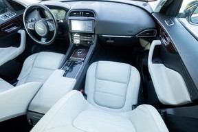 Jaguar F-Pace 2017