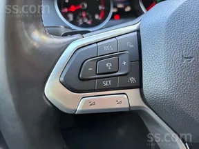 Volkswagen Passat 2021