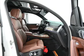 BMW X7 40 2020