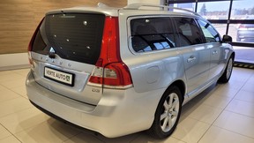 Volvo V70 2015