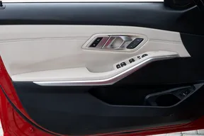 BMW 3 Series 330 2019