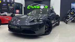 Porsche Taycan GTS 2022