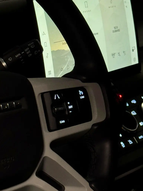 Land Rover Defender 110 2024