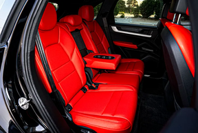 Porsche Cayenne 2024