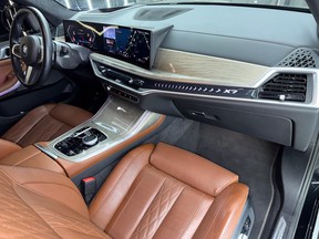 BMW X7 40i 2024