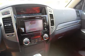 Mitsubishi Pajero / Shogun / Montero 2016