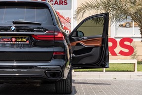 BMW X7 40i 2021