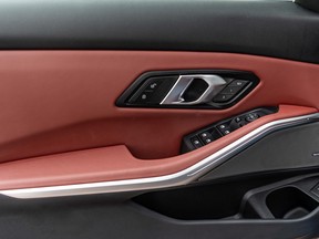 BMW 3 Series 320 2025