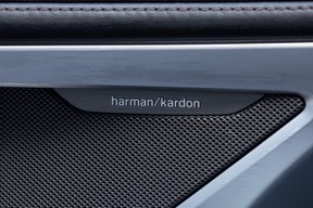 BMW 8 Series M850 2022