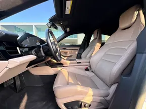 Porsche Taycan 2022