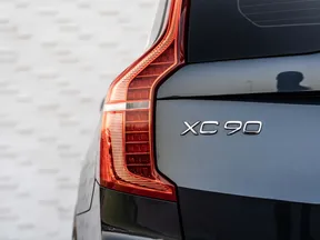 Volvo XC90 B5 2023