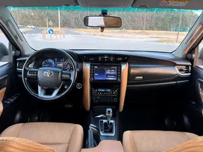 Toyota Fortuner 2022