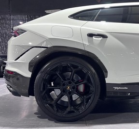 Lamborghini Urus 2024