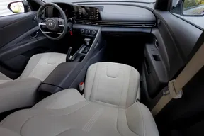 Hyundai Elantra / Avante 2023