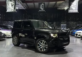 Land Rover Defender 2023