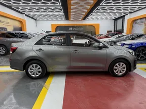 Kia Pegas 2021
