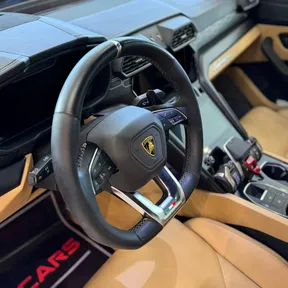 Lamborghini Urus 2021