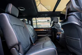 Jeep Grand Wagoneer 2023