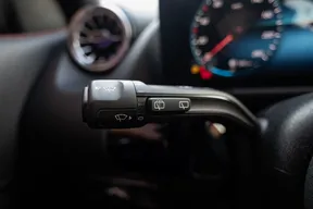 Mercedes-Benz GLA 200 2021