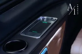 Mercedes-Benz V-Class 300 2025