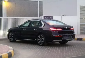 BMW 7 Series 735 2025