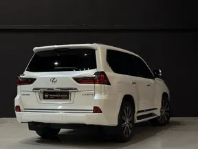 Lexus LX 570 2020