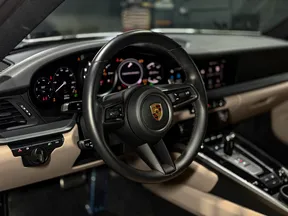 Porsche 911 Carrera 4 2023