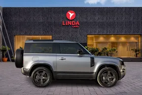 Land Rover Defender 90 2021