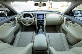 Infiniti QX70 2019