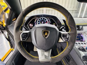 Lamborghini Aventador 2014