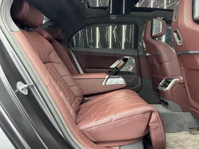 BMW 7 Series 760 2024