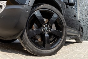 Land Rover Defender 110 2024