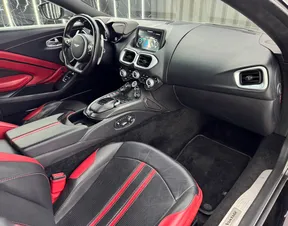 Aston Martin V8 Vantage 2019