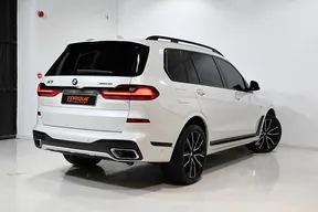 BMW X7 40 2020