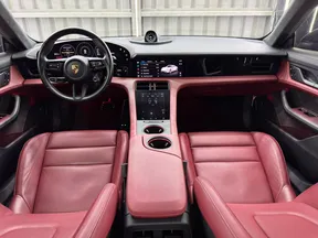 Porsche Taycan GTS 2023