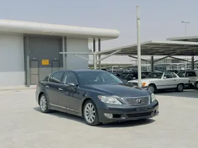 Lexus LS 460 2010