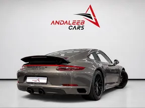 Porsche 911 Carrera GTS 2019