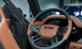 Land Rover Defender 110 2025